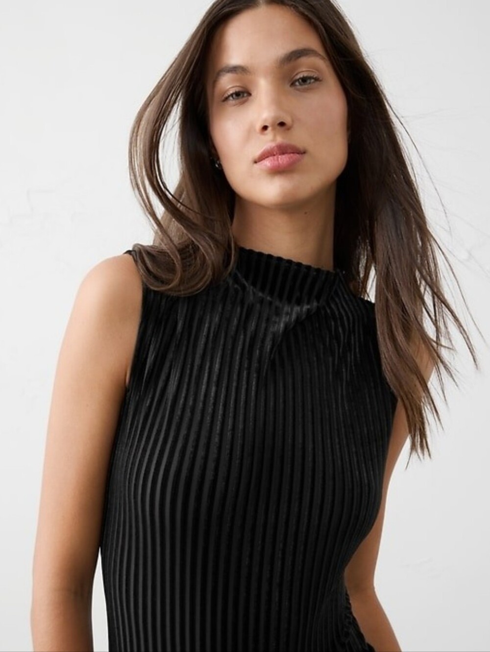 Banana Republic Velvet Mock-Neck Bodysuit Size S In Black NWT